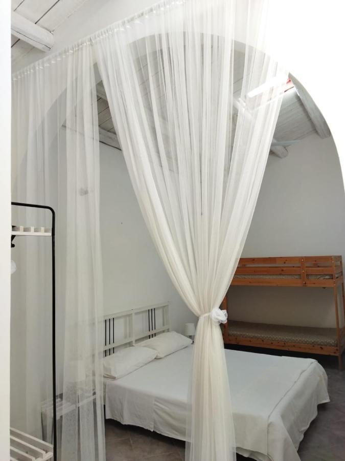 איספיקה Elianthos B&B מראה חיצוני תמונה