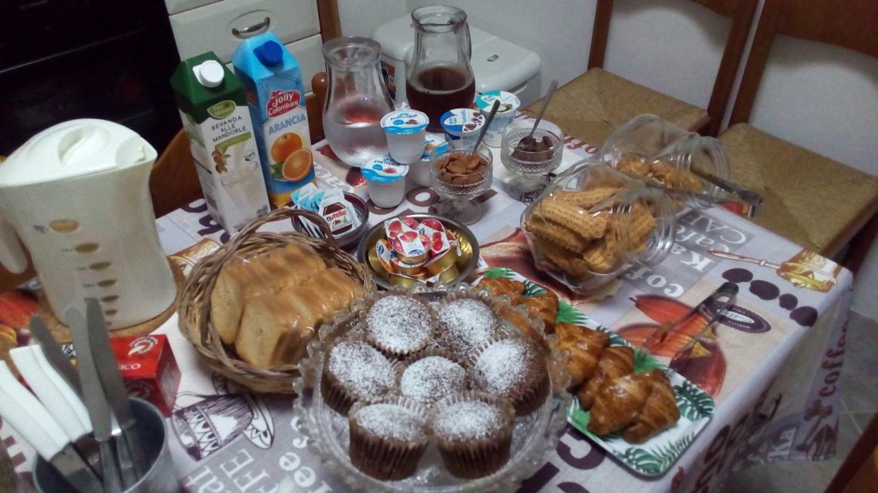 איספיקה Elianthos B&B מראה חיצוני תמונה